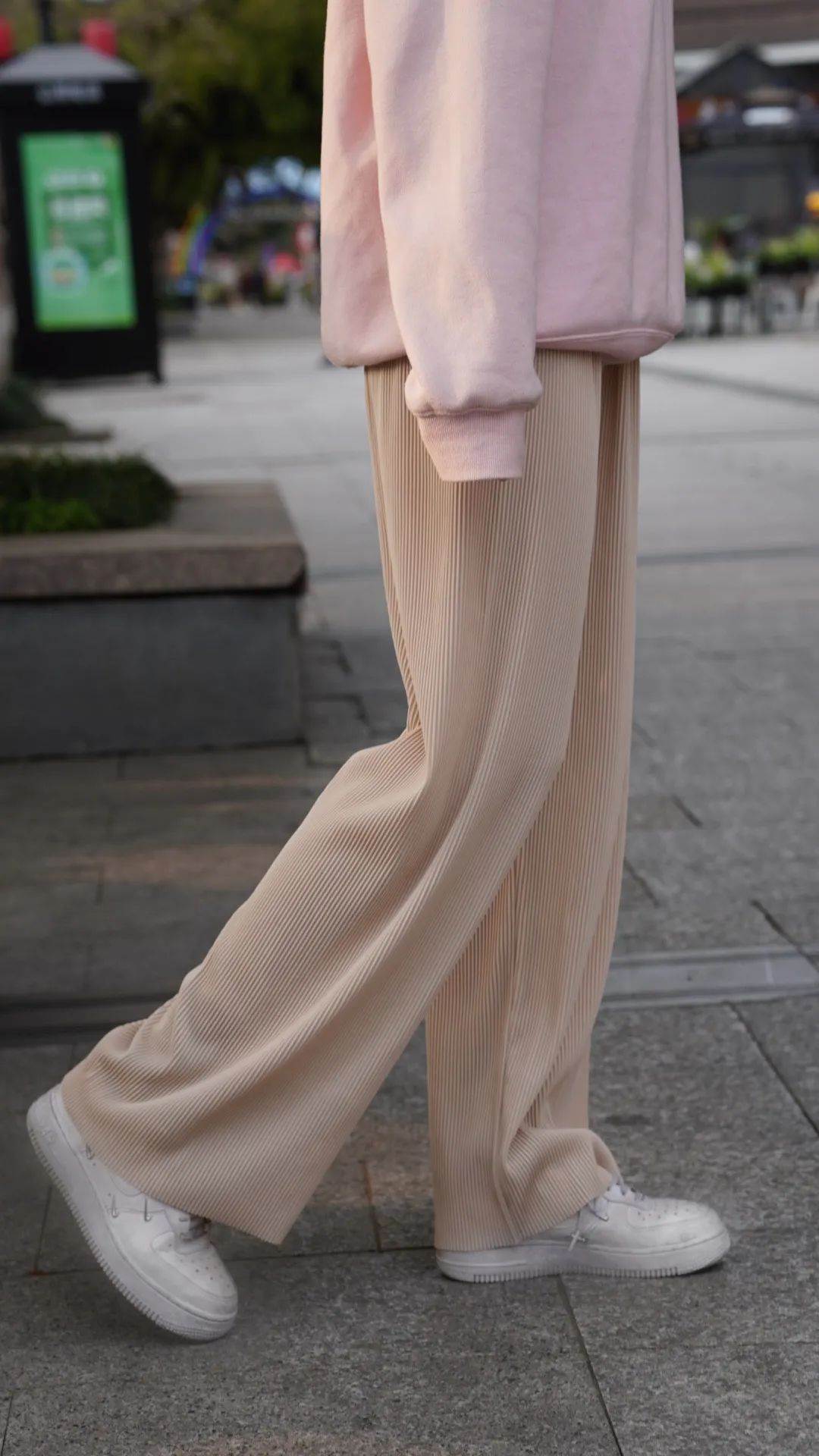 三宅风醋酸空气阔腿裤