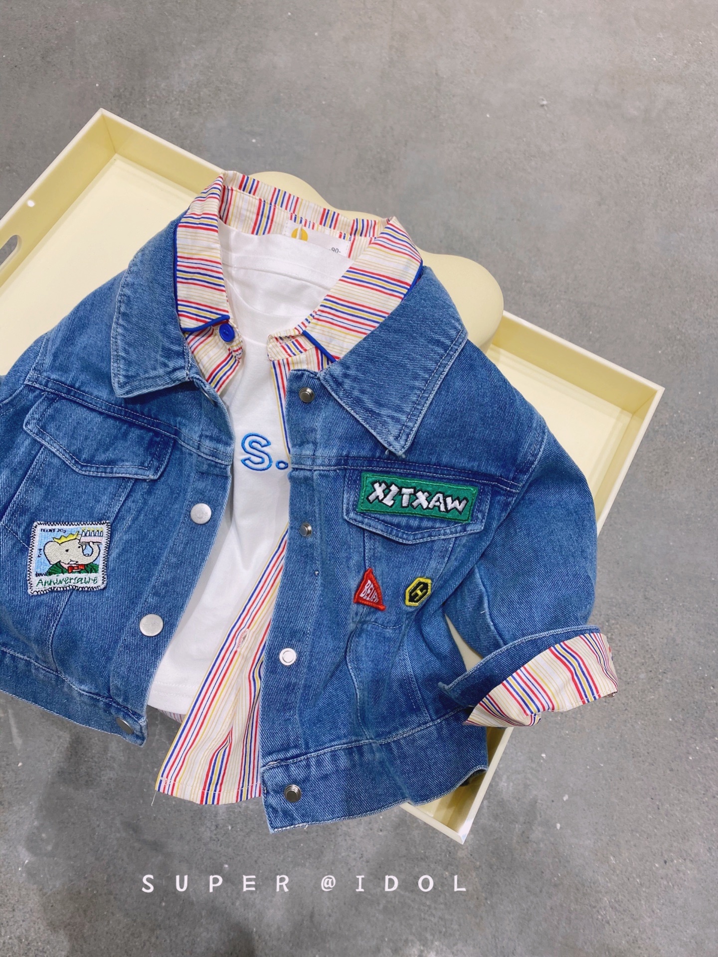 大小卷实体店高端童装