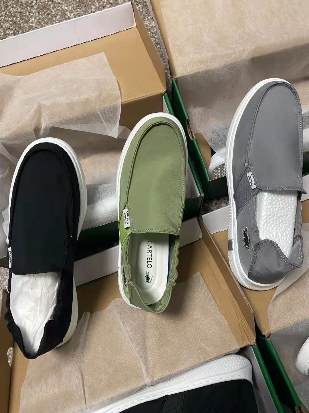 卡帝乐鳄鱼一脚蹬帆布鞋