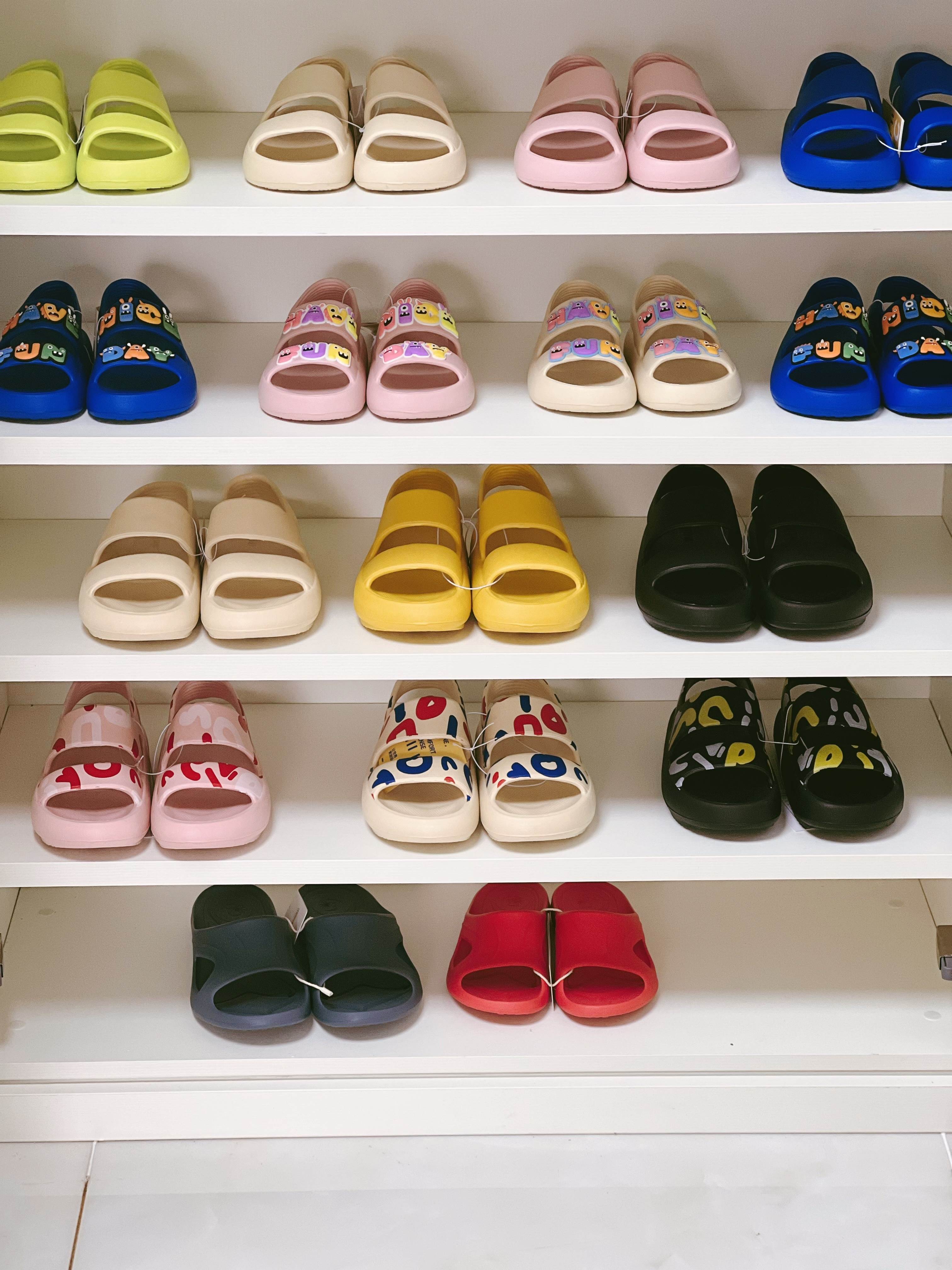 优调亲子凉鞋