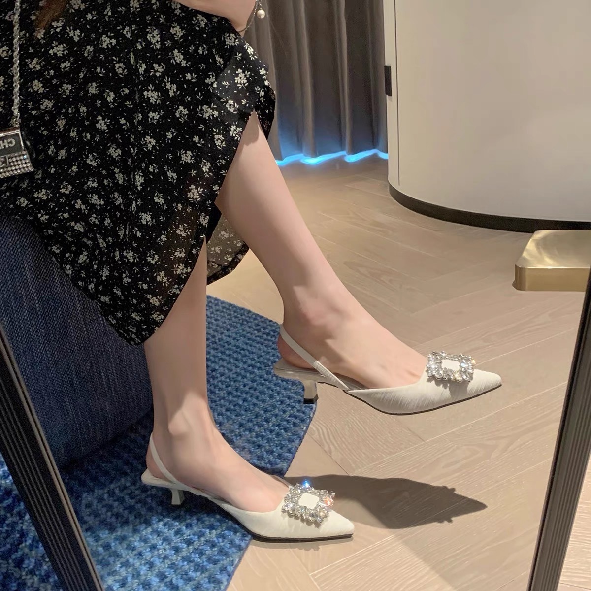 新款超闪水钻仙女凉鞋