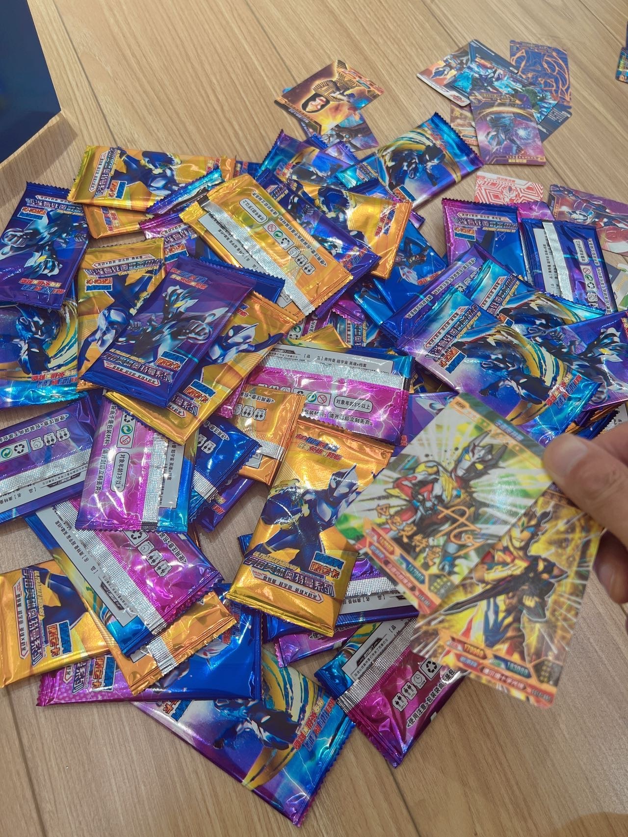 奥特曼盲盒卡片