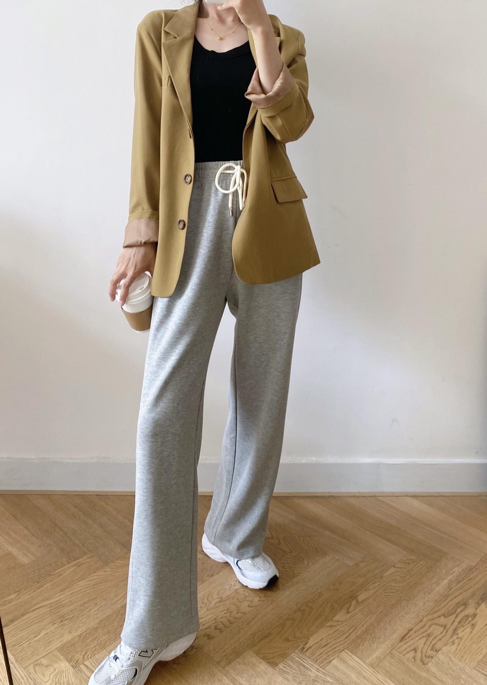 抽绳空气棉直筒卫裤