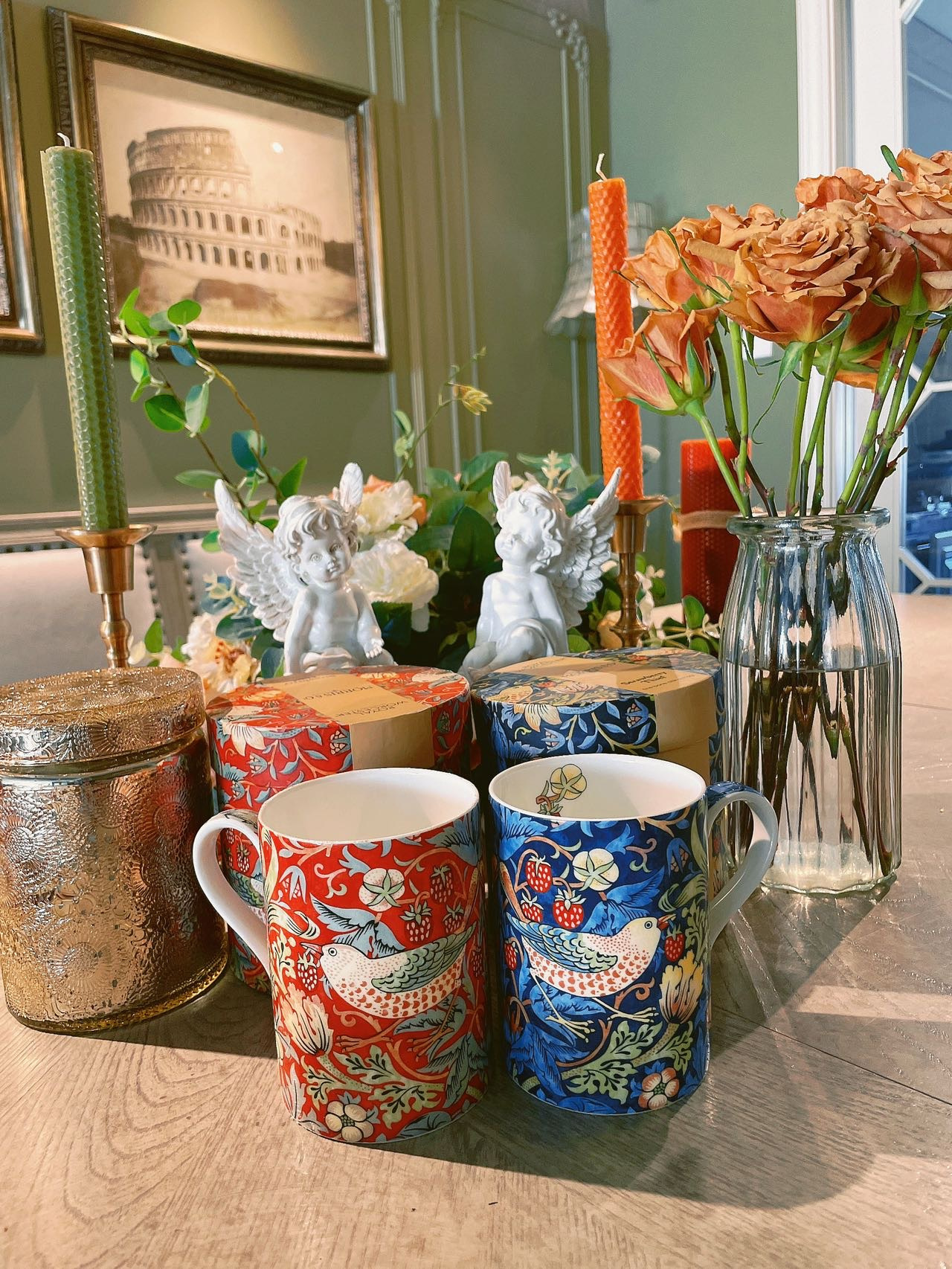 经典画作草莓小偷马克杯