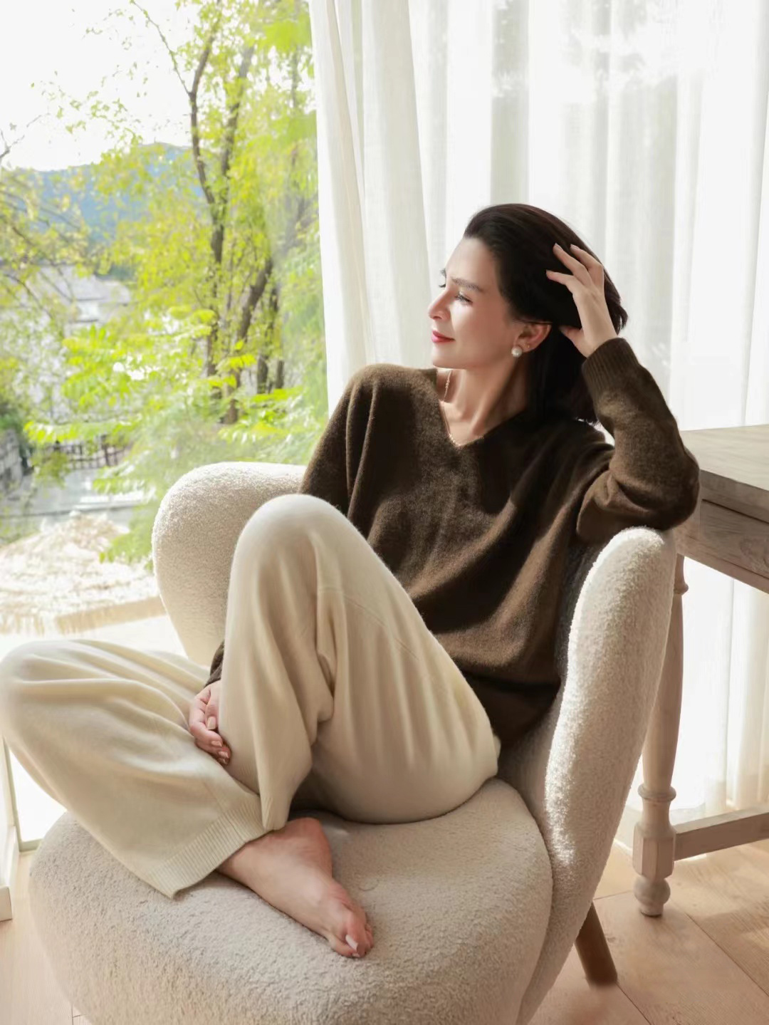 高端无缝羊毛衫