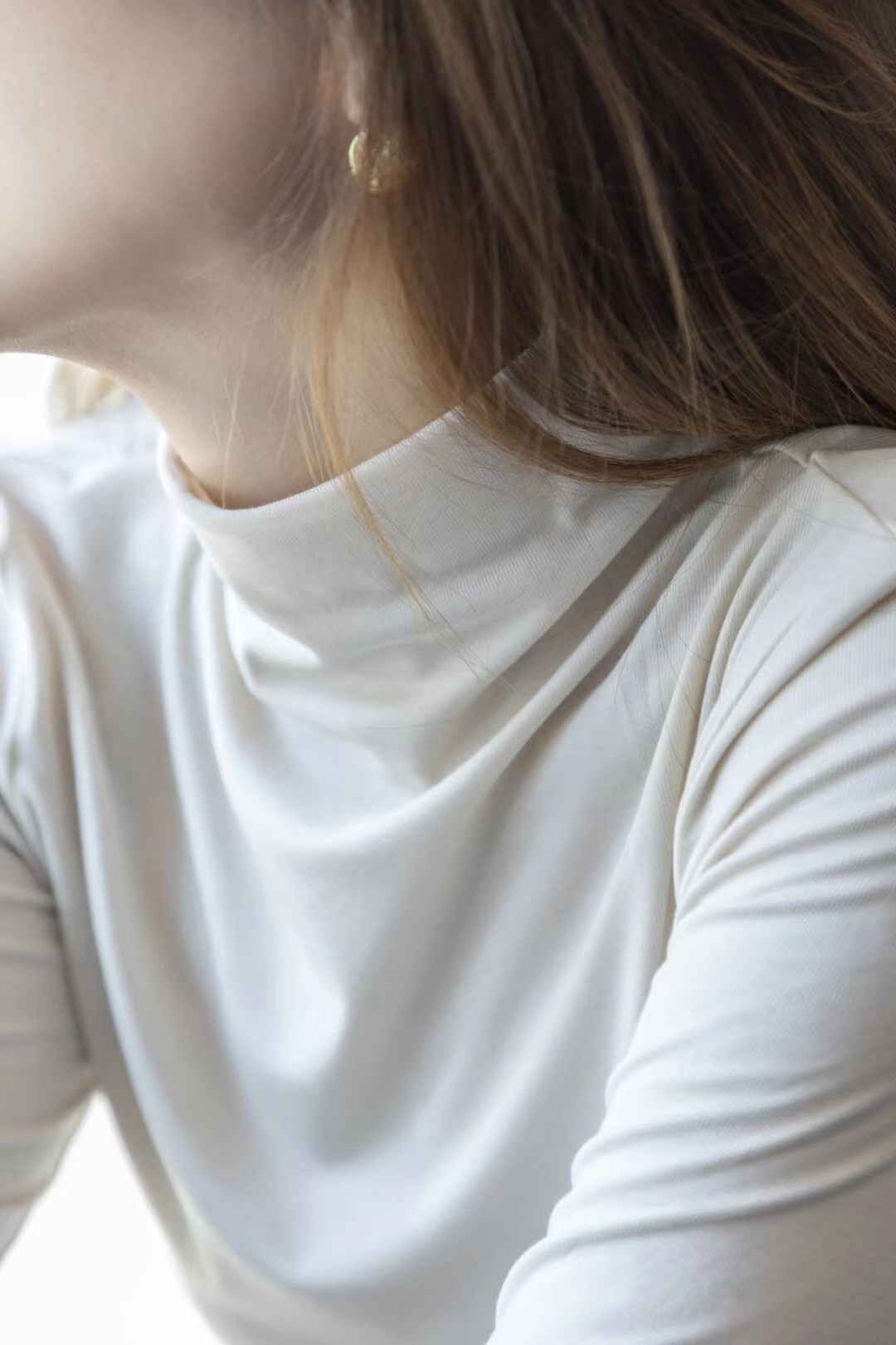 卡拉美拉纯色打底衫