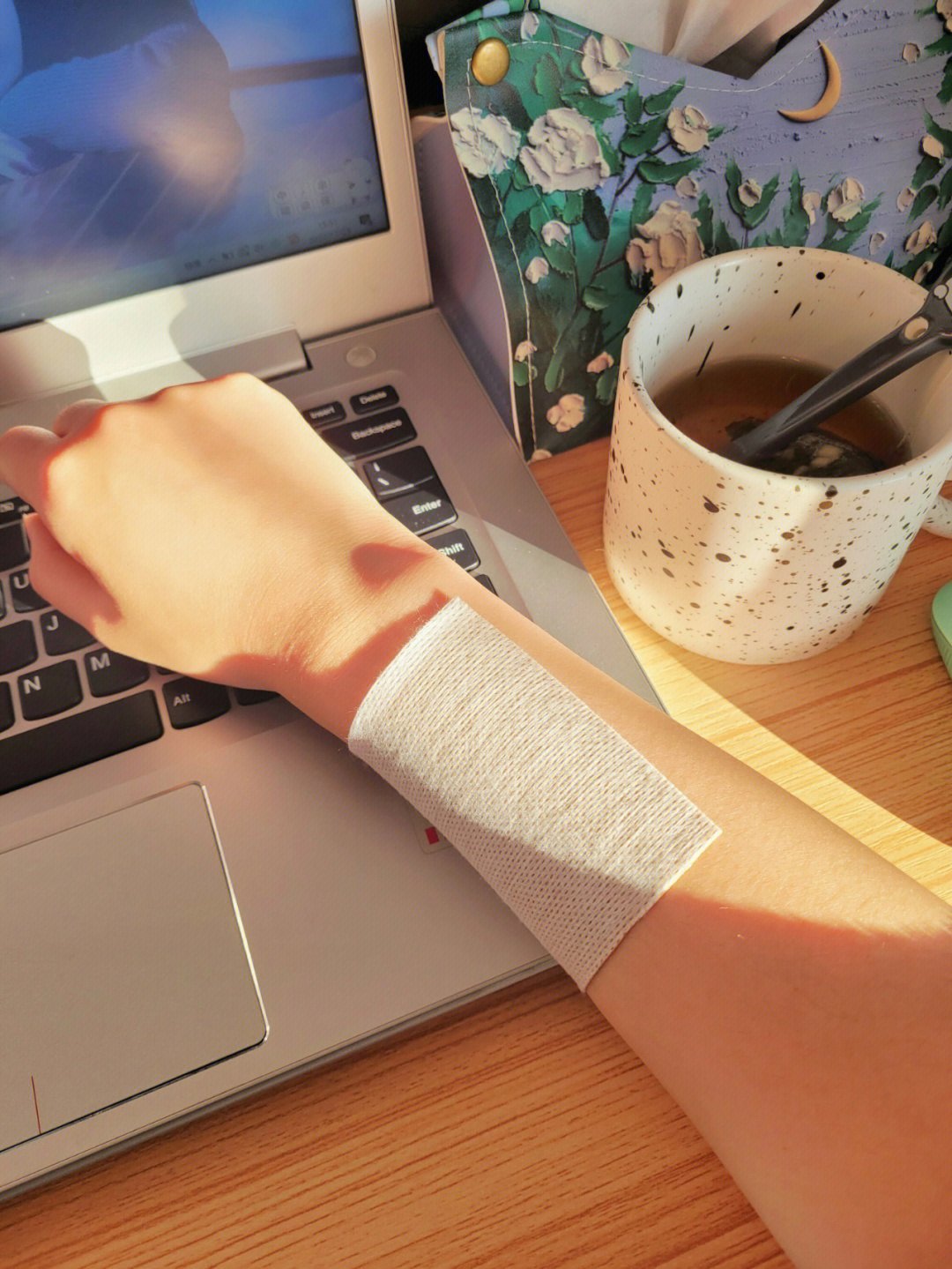 中国台湾原装金牌丁癸金门一条根精油贴