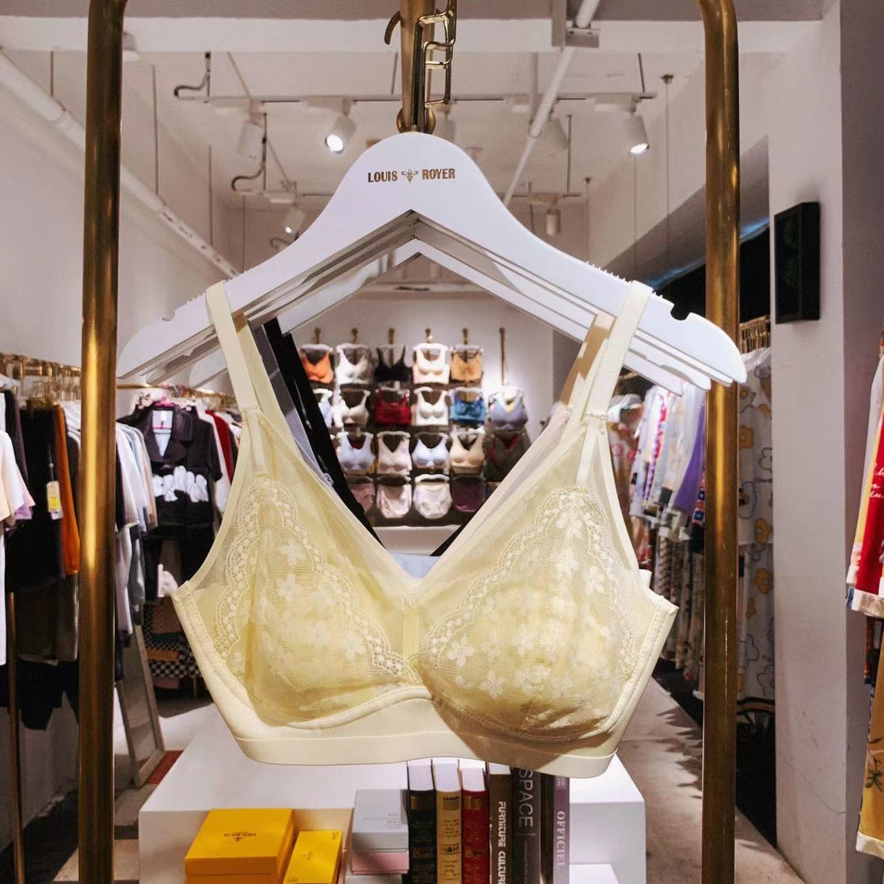 法国LOUIS ROYER利蜂5D轻薄兔耳朵水晶杯文胸